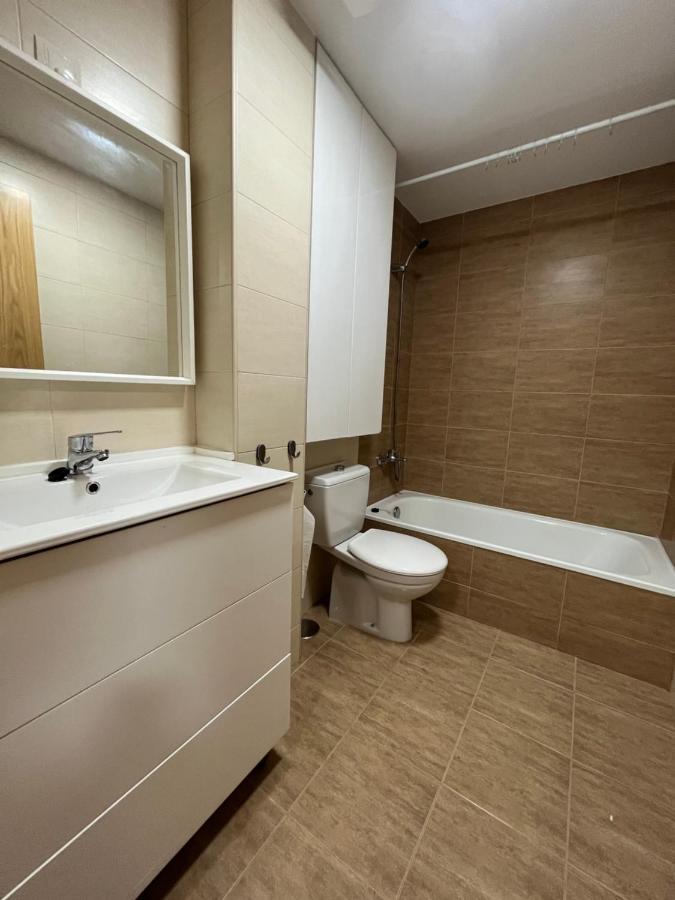 Apartamento Con Terraza,2 Min De La Playa, Арес Экстерьер фото