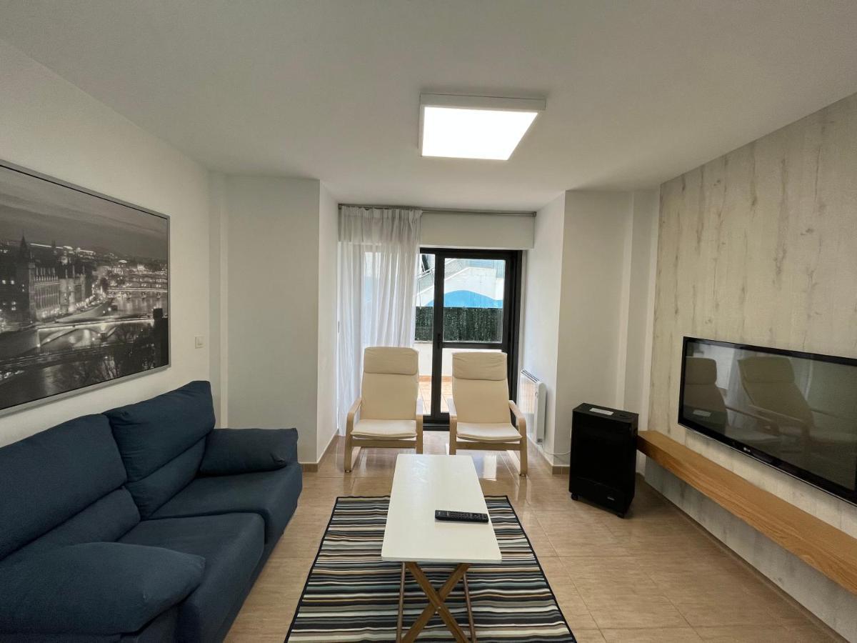 Apartamento Con Terraza,2 Min De La Playa, Арес Экстерьер фото