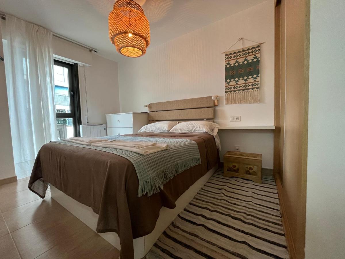 Apartamento Con Terraza,2 Min De La Playa, Арес Экстерьер фото
